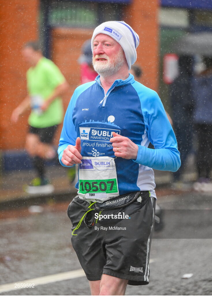 29 October 2023; Tony Langan from Sligo during the 2023 Irish Life Dublin Marathon. Thousands of runners took to the Fitzwilliam Square start line, to participate in the 42nd running of the Dublin Marathon. Photo by Ray McManus/Sportsfile