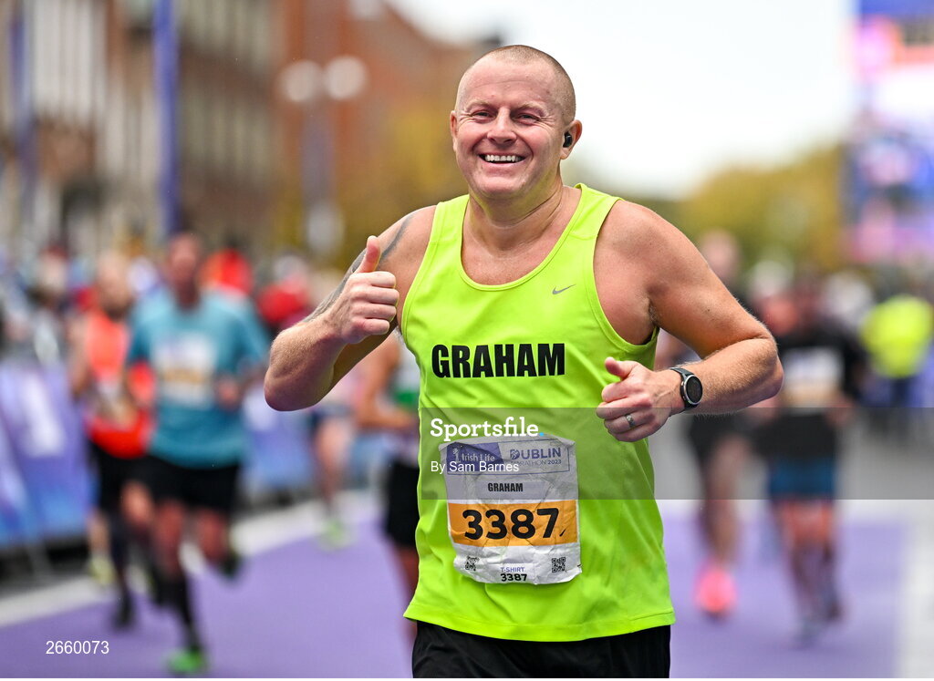 29 October 2023; Graham Reeves from Dublin 13, running in the 2023 Irish Life Dublin Marathon. Thousands of runners took to the Fitzwilliam Square start line, to participate in the 42nd running of the Dublin Marathon. Photo by Sam Barnes/Sportsfile