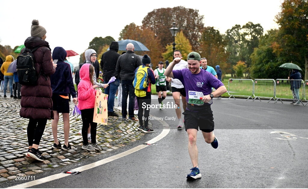 29 October 2023; Ciaran Lowry from Dublin during the 2023 Irish Life Dublin Marathon. Thousands of runners took to the Fitzwilliam Square start line, to participate in the 42nd running of the Dublin Marathon. Photo by Ramsey Cardy/Sportsfile