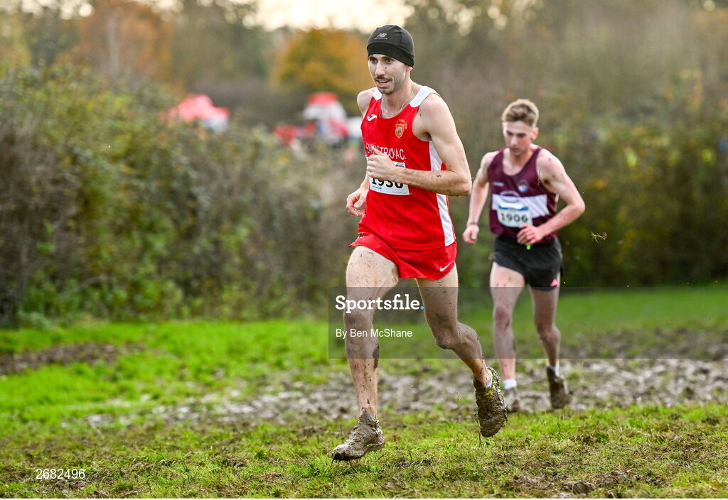 19 November 2023; Kevin Mulcaire of Ennis Track AC, Clare, centre, competing in the Mens Senior 9000m during the 123.ie National Senior & Even Age Cross Country Championships at Gowran Demesne in Kilkenny. Photo by Ben McShane/Sportsfile