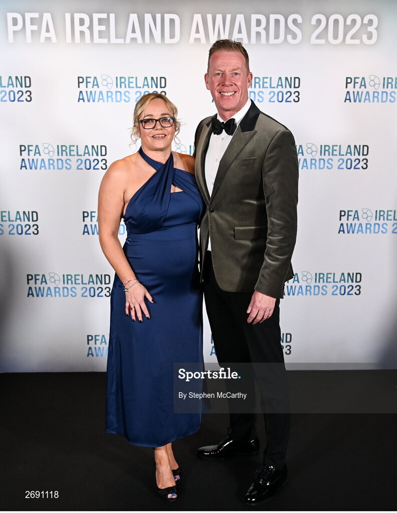 2 December 2023; PFA Ireland general secretary Stephen McGuinness and Louise Kearns on arrival at the PFA Ireland Awards 2023 at Anantara The Marker Dublin Hotel in Dublin. Photo by Stephen McCarthy/Sportsfile