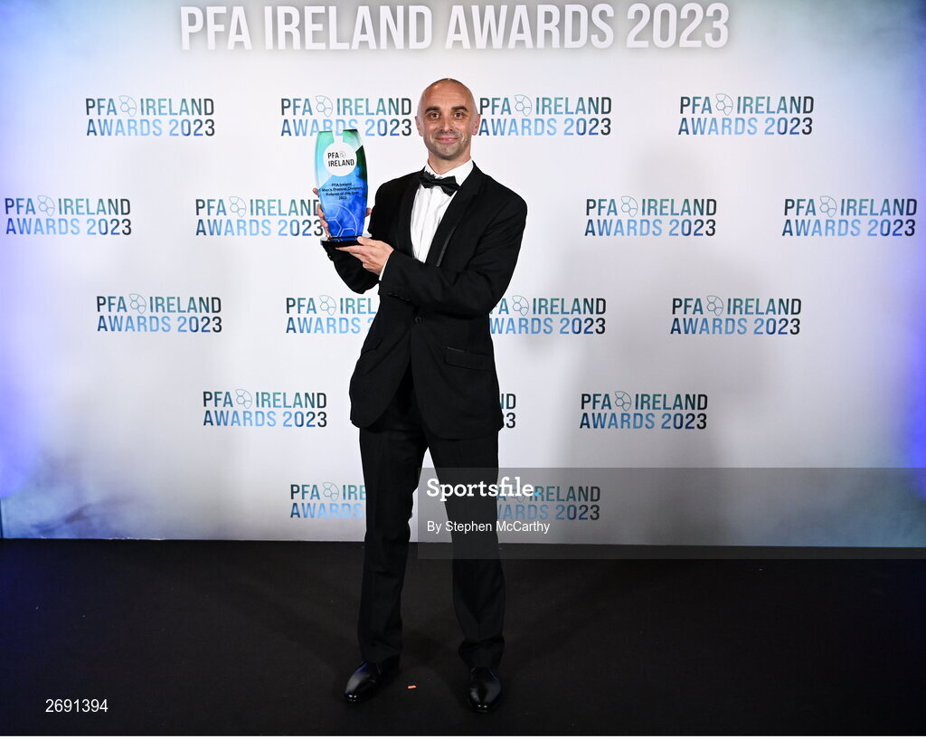 2 December 2023; Neil Doyle with the PFA Ireland Men’s Premier Division Referee of the Year award during the PFA Ireland Awards 2023 at Anantara The Marker Dublin Hotel in Dublin. Photo by Stephen McCarthy/Sportsfile