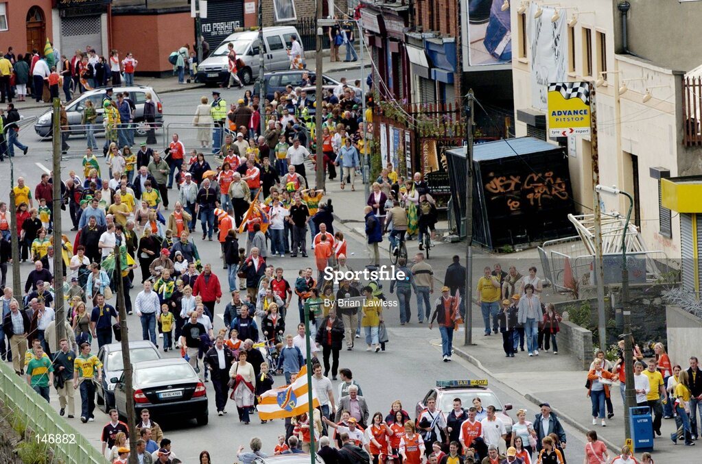 11 July 2004; Armagh and Donegal fans make their way up Jones' Road before the start of the match. Bank of Ireland Ulster Senior Football Championship Final, Armagh v Donegal, Croke Park, Dublin. Picture credit; Brian Lawless / SPORTSFILE