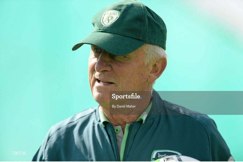 8 September 2013; Republic of Ireland manager Giovanni Trapattoni during squad training ahead of their 2014 FIFA World Cup Qualifier Group C game against Austria on Tuesday. Republic of Ireland Squad Training, Gannon Park, Malahide, Co. Dublin. Picture credit: David Maher / SPORTSFILE