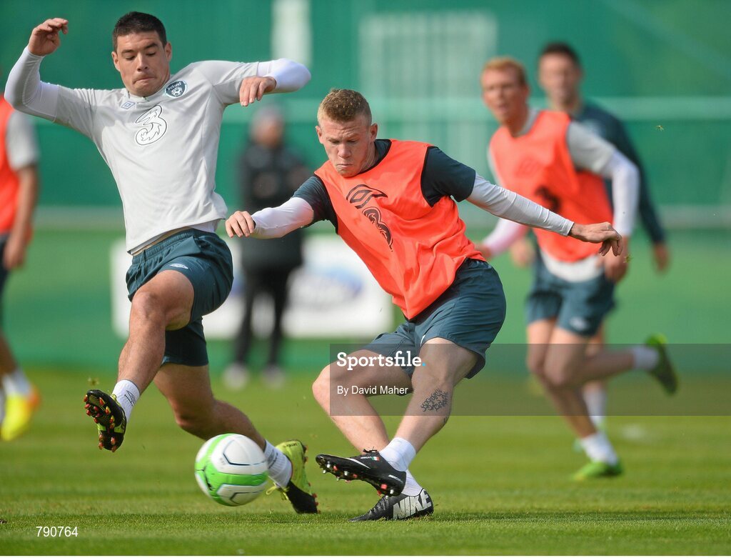 8 September 2013; Republic of Ireland's James McClean, centre, and Darren O'Dea during squad training ahead of their 2014 FIFA World Cup Qualifier Group C game against Austria on Tuesday. Republic of Ireland Squad Training, Gannon Park, Malahide, Co. Dublin. Picture credit: David Maher / SPORTSFILE