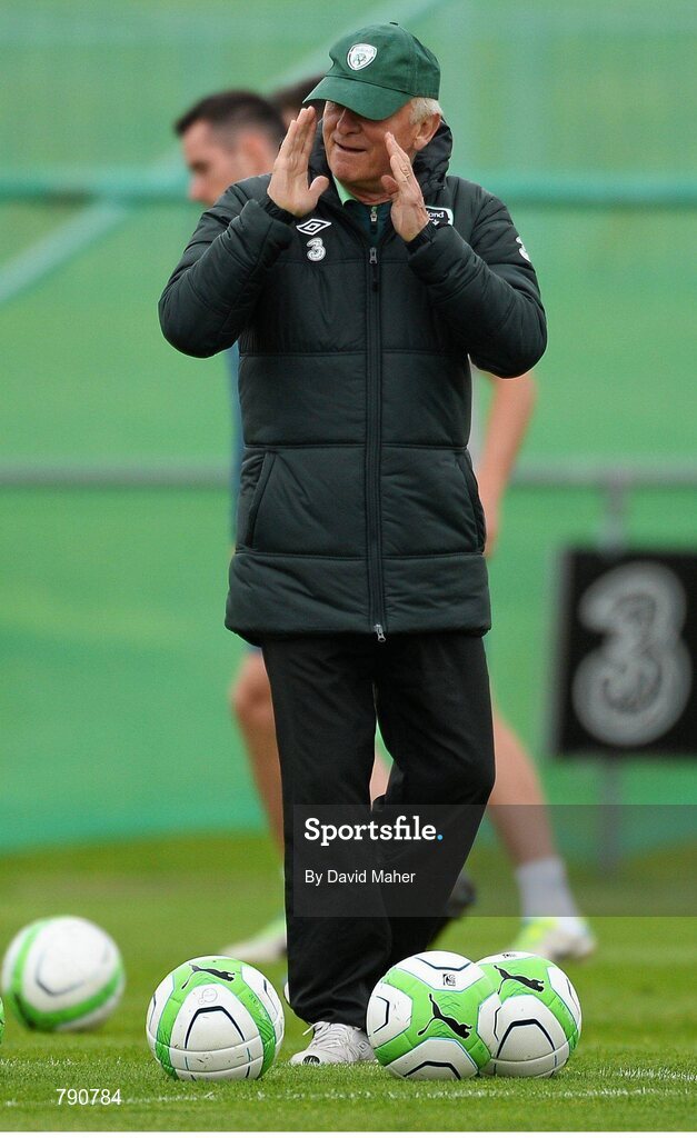 8 September 2013; Republic of Ireland manager Giovanni Trapattoni during squad training ahead of their 2014 FIFA World Cup Qualifier Group C game against Austria on Tuesday. Republic of Ireland Squad Training, Gannon Park, Malahide, Co. Dublin. Picture credit: David Maher / SPORTSFILE