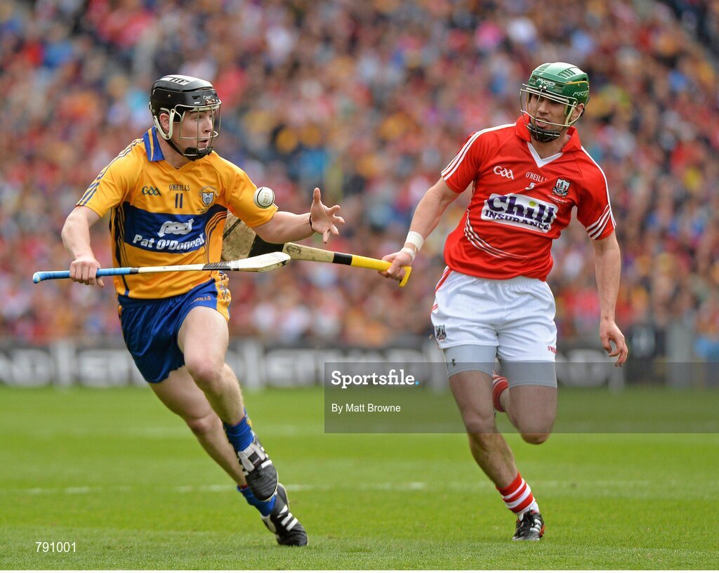 8 September 2013; Tony Kelly, Clare, in action against Brian Murphy, Cork. GAA Hurling All-Ireland Senior Championship Final, Cork v Clare, Croke Park, Dublin. Picture credit: Matt Browne / SPORTSFILE