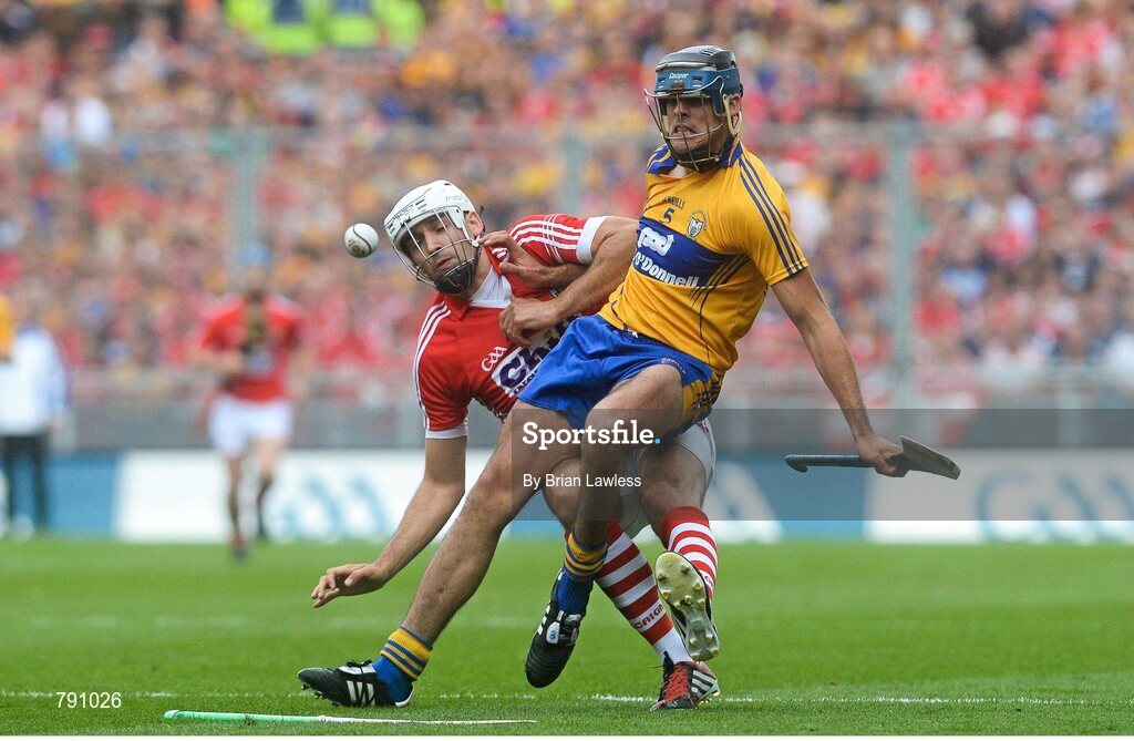 8 September 2013; Brendan Bulger, Clare, in action against Pa Cronin, Cork. GAA Hurling All-Ireland Senior Championship Final, Cork v Clare, Croke Park, Dublin. Picture credit: Brian Lawless / SPORTSFILE