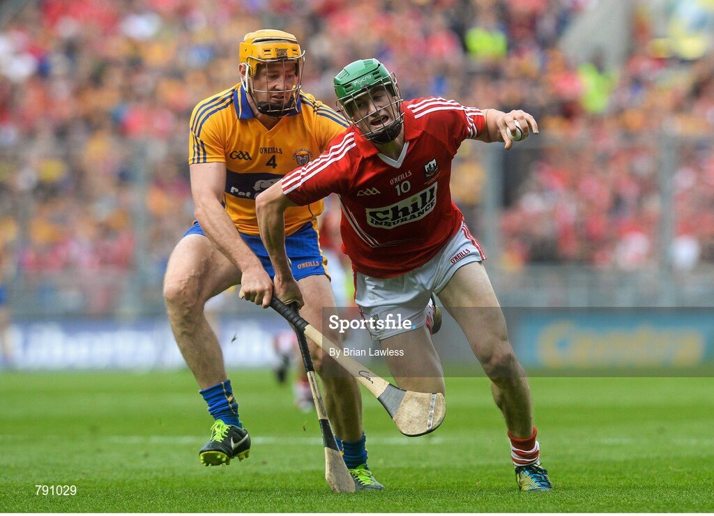 8 September 2013; Seamus Harnedy, Cork, in action against Cian Dillon, Clare. GAA Hurling All-Ireland Senior Championship Final, Cork v Clare, Croke Park, Dublin. Picture credit: Brian Lawless / SPORTSFILE