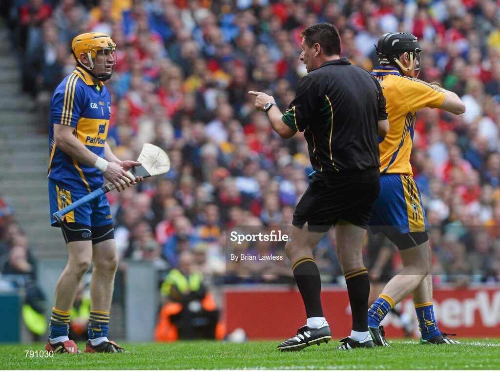 8 September 2013; Referee Brian Gavin speaks with Clare goalkeeper Patrick Kelly before a Cork free. GAA Hurling All-Ireland Senior Championship Final, Cork v Clare, Croke Park, Dublin. Picture credit: Brian Lawless / SPORTSFILE