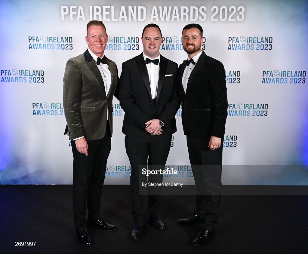 2 December 2023; PFA Ireland general secretary Stephen McGuinness, left, with Neil Doyle, centre, and Stephen Bent during the PFA Ireland Awards 2023 at Anantara The Marker Dublin Hotel in Dublin. Photo by Stephen McCarthy/Sportsfile