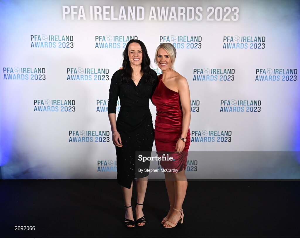 2 December 2023; Áine O'Gorman of Shamrock Rovers and PFA Ireland's Simone Flannery during the PFA Ireland Awards 2023 at Anantara The Marker Dublin Hotel in Dublin. Photo by Stephen McCarthy/Sportsfile
