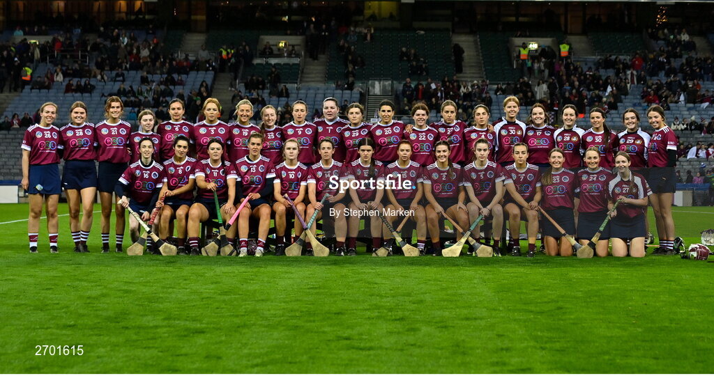 17 December 2023; The Dicksboro team before the AIB Camogie All-Ireland Senior Club Championship final match between Dicksboro of Kilkenny and Sarsfields of Galway at Croke Park in Dublin. Photo by Stephen Marken/Sportsfile