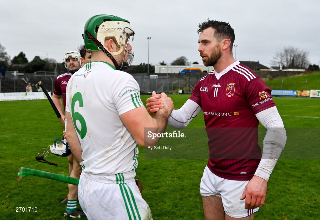 17 December 2023; Neil McManus of Ruairí Óg Cushendall shakes hands with Paddy Deegan of O’Loughlin Gaels after the AIB GAA Hurling All-Ireland Club Championship semi-final match between O'Loughlin Gaels, Kilkenny, and Ruairí Óg Cushendall, Antrim, at Páirc Tailteann in Navan, Meath. Photo by Seb Daly/Sportsfile