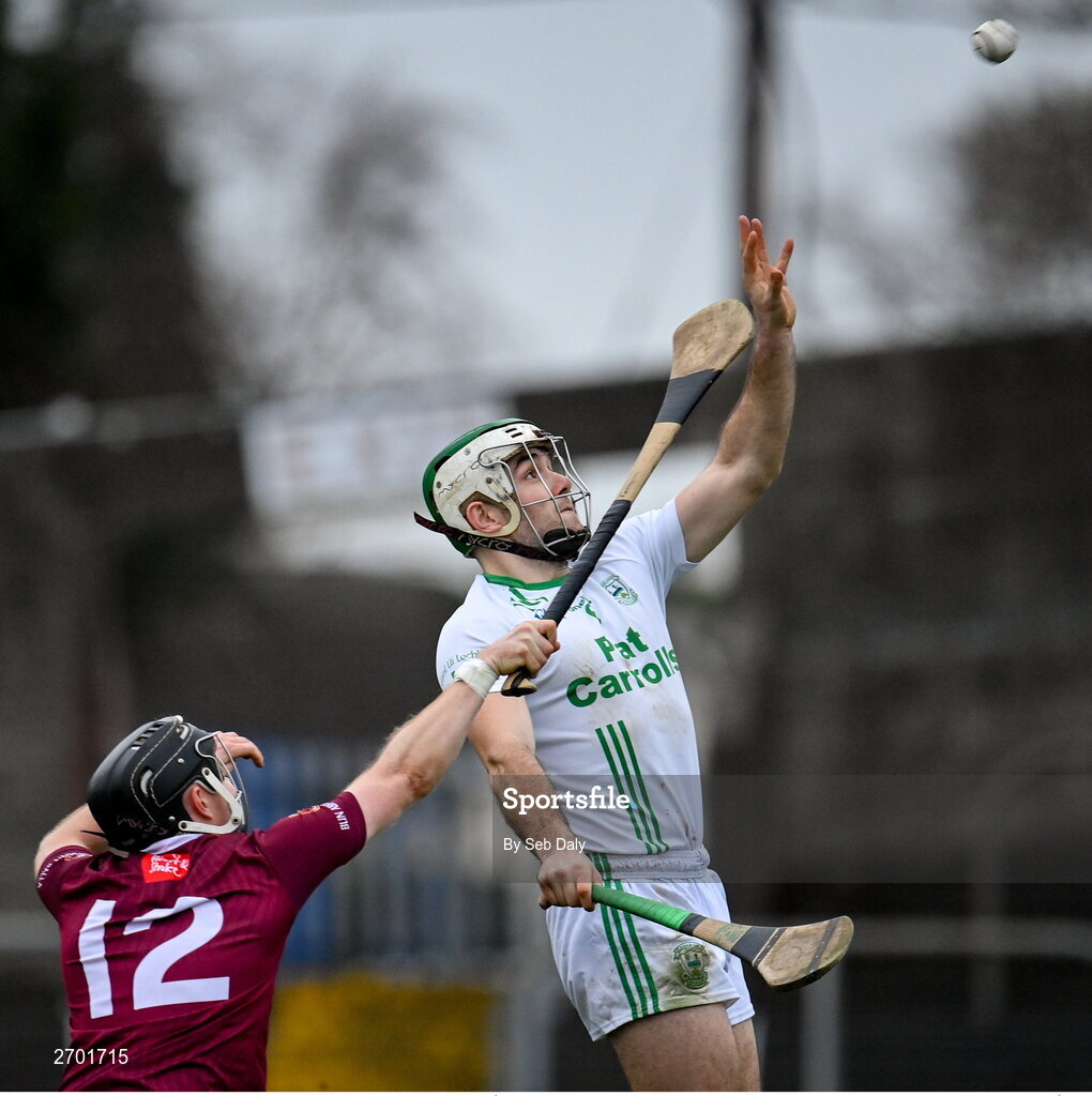 17 December 2023; Paddy Deegan of O’Loughlin Gaels in action against Fergus McCambridge of Ruairí Óg Cushendall during the AIB GAA Hurling All-Ireland Club Championship semi-final match between O'Loughlin Gaels, Kilkenny, and Ruairí Óg Cushendall, Antrim, at Páirc Tailteann in Navan, Meath. Photo by Seb Daly/Sportsfile