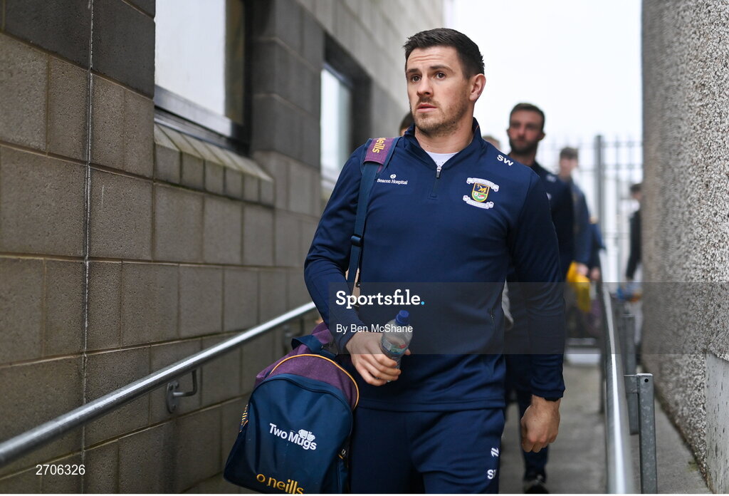 7 January 2024; Shane Walsh of Kilmacud Crokes arrives before the AIB GAA Football All-Ireland Senior Club Championship semi-final match between Kilmacud Crokes of Dublin, and Glen of Derry, at Páirc Esler in Newry, Down. Photo by Ben McShane/Sportsfile