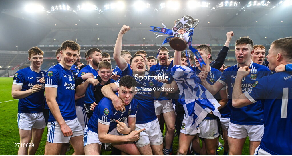 13 January 2024; Thomastown players celebrate after their side's victory in the AIB GAA Hurling All-Ireland Intermediate Club Championship final match between Castlelyons of Cork and Thomastown of Kilkenny at Croke Park in Dublin. Photo by Piaras Ó Mídheach/Sportsfile