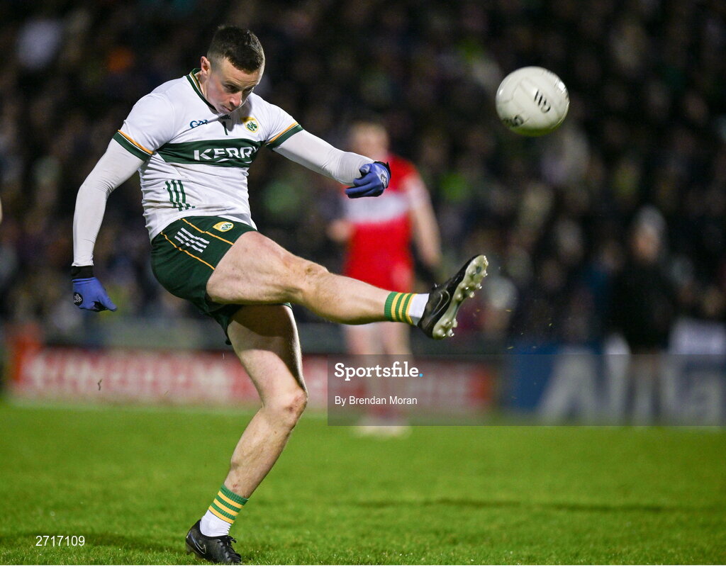 27 January 2024; Kerry goalkeeper Shane Ryan attempts to kick a point late during injury time in the Allianz Football League Division 1 match between Kerry and Derry at Austin Stack Park in Tralee, Kerry. Photo by Brendan Moran/Sportsfile
