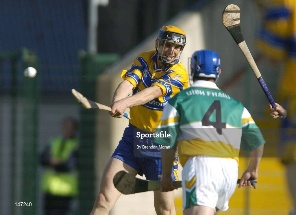 17 July 2004; Tony Griffin, Clare, scores his sides second goal against Offaly. Guinness Senior Hurling Championship Qualifier, Round 3, Clare v Offaly, Gaelic Grounds, Limerick. Picture credit; Brendan Moran / SPORTSFILE