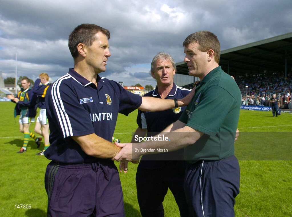18 July 2004; Kerry manager Jack O'Connor, left, and selector Ger O'Keeffe, commiserate with Limerick manager Liam Kearns after the final whistle. Bank of Ireland Munster Senior Football Championship Final Replay, Kerry v Limerick, Fitzgerald Stadium, Killarney, Co. Kerry. Picture credit; Brendan Moran / SPORTSFILE
