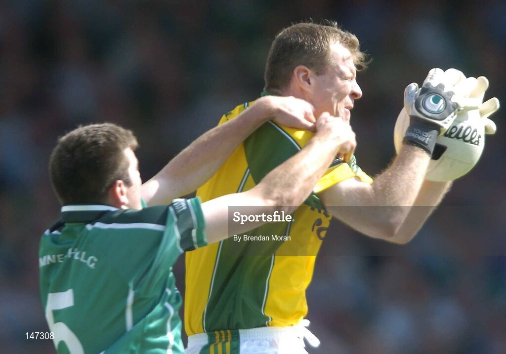 18 July 2004; Kerry goalkeeper Diarmuid Murphy saves from Limerick's Conor Mullane. Bank of Ireland Munster Senior Football Championship Final Replay, Kerry v Limerick, Fitzgerald Stadium, Killarney, Co. Kerry. Picture credit; Brendan Moran / SPORTSFILE