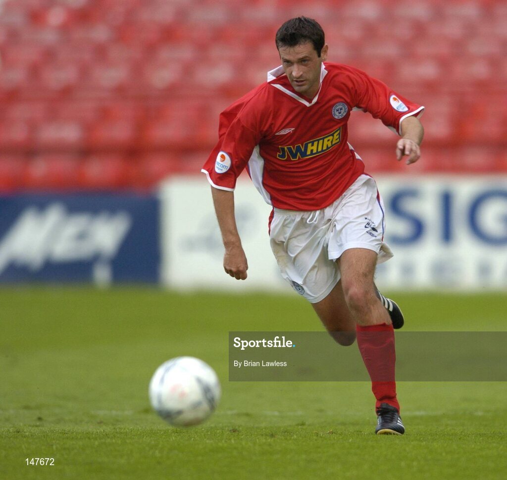 18 July 2004; Alan Moore, Shelbourne. eircom league, Premier Division, Shelbourne v Drogheda United, Tolka Park, Dublin. Picture credit; Brian Lawless / SPORTSFILE