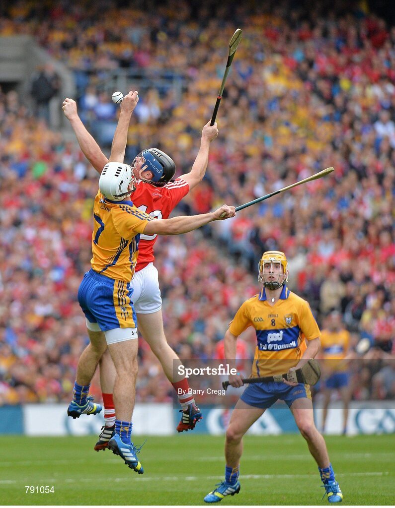 8 September 2013; Patrick O'Connor, Clare, in action against Séamus Harnedy, Cork. GAA Hurling All-Ireland Senior Championship Final, Cork v Clare, Croke Park, Dublin. Picture credit: Barry Cregg / SPORTSFILE