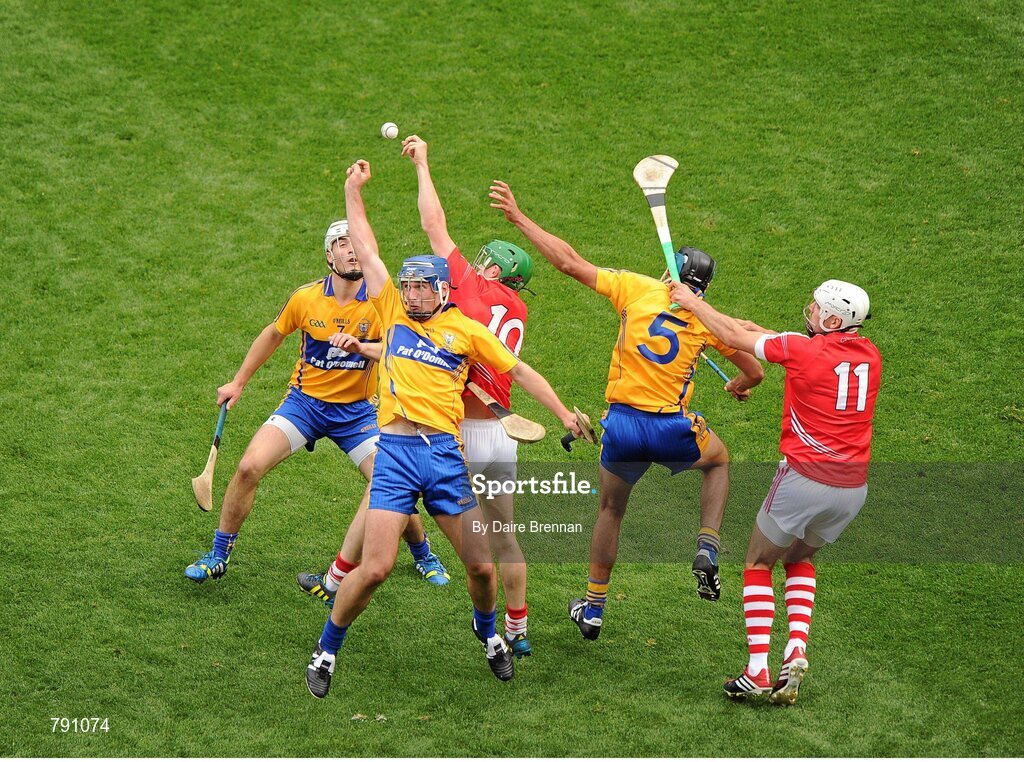 8 September 2013; Patrick O'Connor, left, Conor Ryan, and Brendan Bugler, right, Clare, in action against SŽamus Harnedy, left, and Pa Cronin, Cork. GAA Hurling All-Ireland Senior Championship Final, Cork v Clare, Croke Park, Dublin. Picture credit: Dáire Brennan / SPORTSFILE