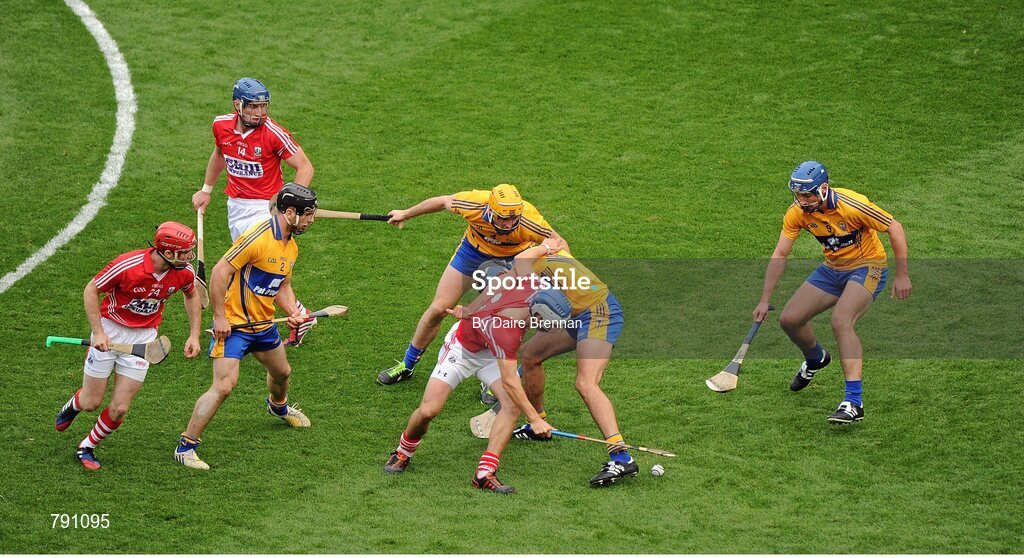 8 September 2013; Stephen Moylan, left, Patrick Horgan and Luke O'Farrell, Cork, in action against Clare players, left to right, Domhnall O'Donovan, Cian Dillon, Brendan Bugler and Conor Ryan. GAA Hurling All-Ireland Senior Championship Final, Cork v Clare, Croke Park, Dublin. Picture credit: Dáire Brennan / SPORTSFILE
