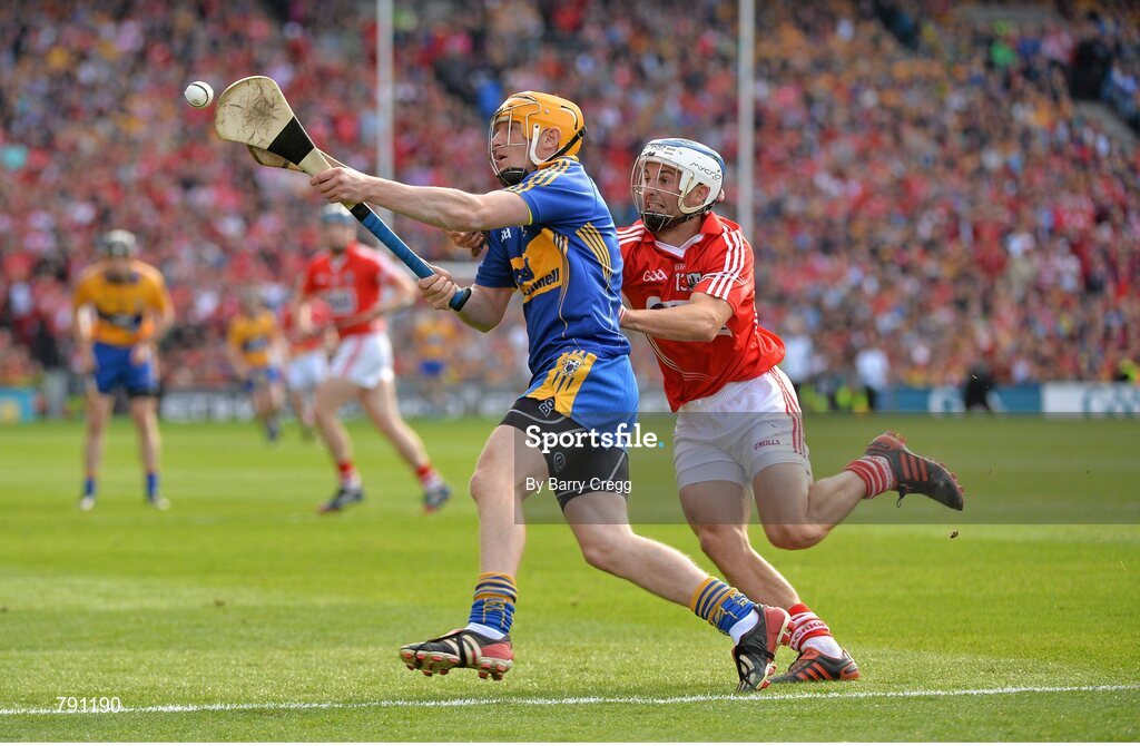 8 September 2013; Patrick Kelly, Clare, in action against Luke O'Farrell, Cork,. GAA Hurling All-Ireland Senior Championship Final, Cork v Clare, Croke Park, Dublin. Picture credit: Barry Cregg / SPORTSFILE