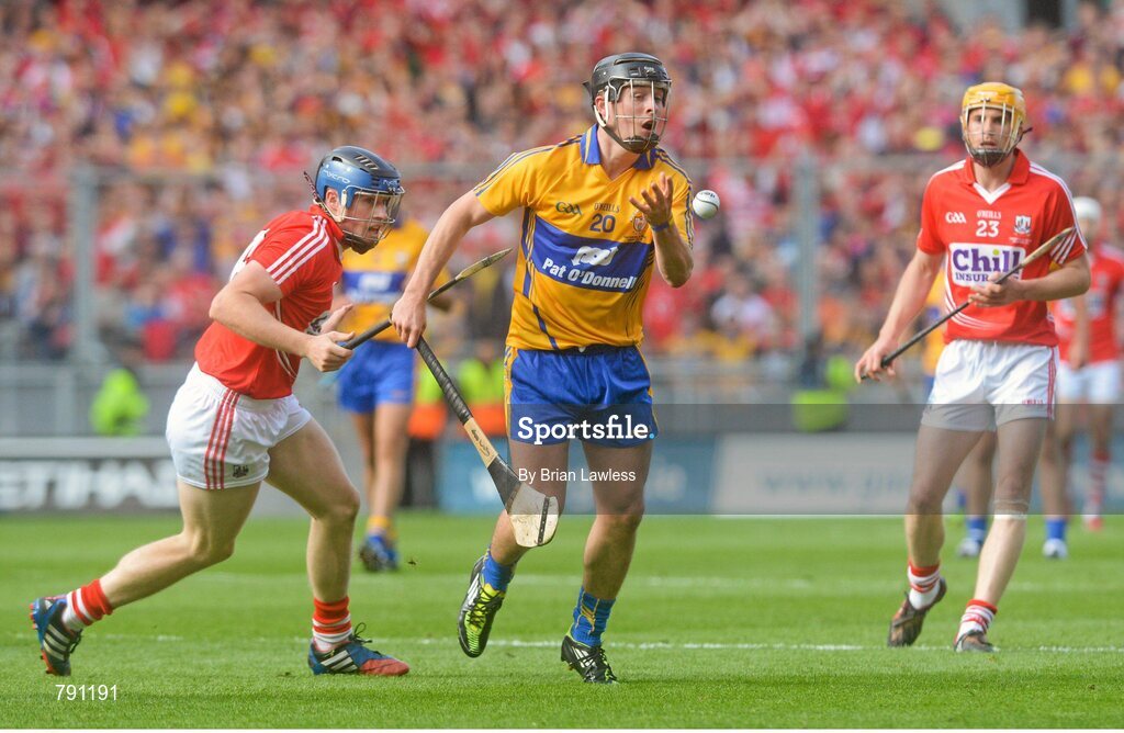 8 September 2013; Nicky O'Connell, Clare, in action against Conor Lehane, Cork. GAA Hurling All-Ireland Senior Championship Final, Cork v Clare, Croke Park, Dublin. Picture credit: Brian Lawless / SPORTSFILE