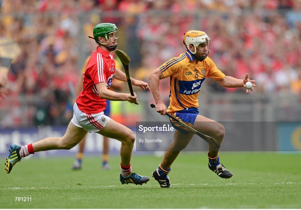8 September 2013; Conor McGrath, Clare, in action against Séamus Harnedy, Cork. GAA Hurling All-Ireland Senior Championship Final, Cork v Clare, Croke Park, Dublin. Photo by Sportsfile