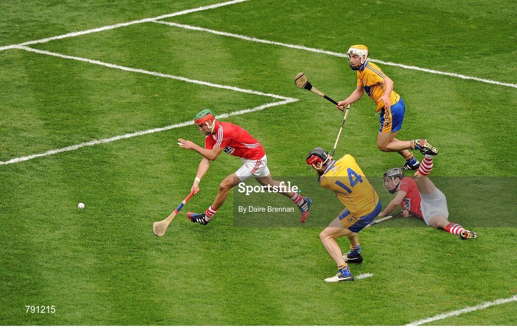 8 September 2013; Darach Honan, Clare, takes a shot on goal, which is eventually saved by Cork goalkeeper Anthony Nash. GAA Hurling All-Ireland Senior Championship Final, Cork v Clare, Croke Park, Dublin. Picture credit: Dáire Brennan / SPORTSFILE