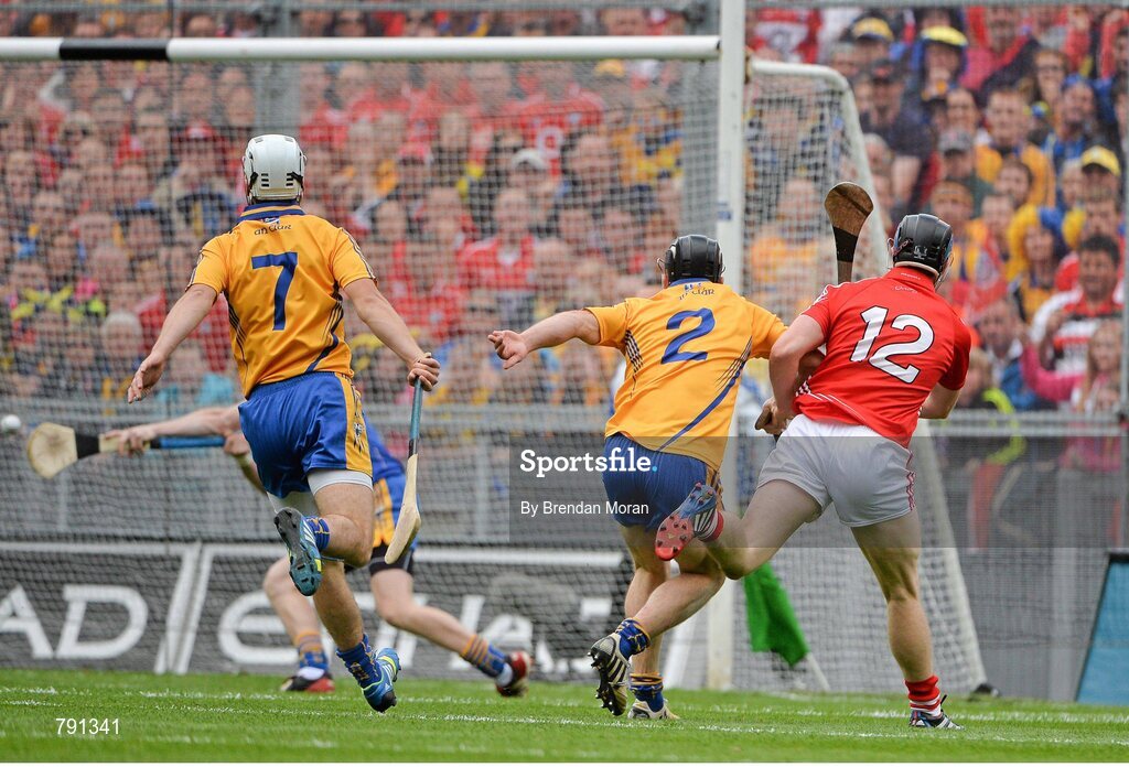 8 September 2013; Conor Lehane, Cork, shoots past Clare goalkeeper Patrick Kelly for his side's first goal. GAA Hurling All-Ireland Senior Championship Final, Cork v Clare, Croke Park, Dublin. Picture credit: Brendan Moran / SPORTSFILE