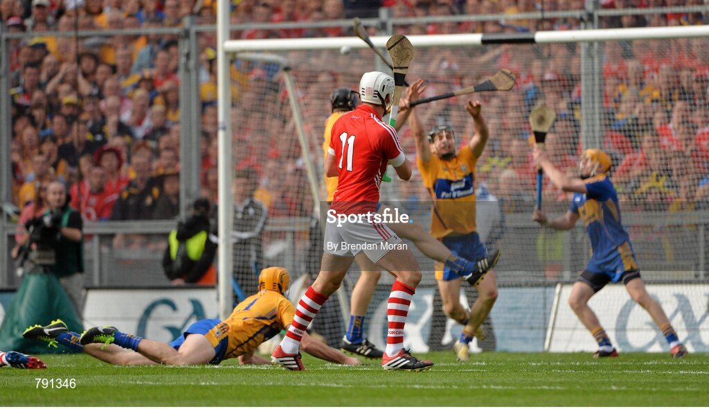 8 September 2013; Pa Cronin, Cork, scores his side's third goal against Clare. GAA Hurling All-Ireland Senior Championship Final, Cork v Clare, Croke Park, Dublin. Picture credit: Brendan Moran / SPORTSFILE