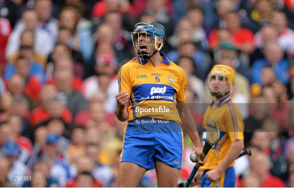 8 September 2013; Brendan Bugler, Clare, urges on his team-mates after winning a free during the second half. GAA Hurling All-Ireland Senior Championship Final, Cork v Clare, Croke Park, Dublin. Picture credit: Brendan Moran / SPORTSFILE
