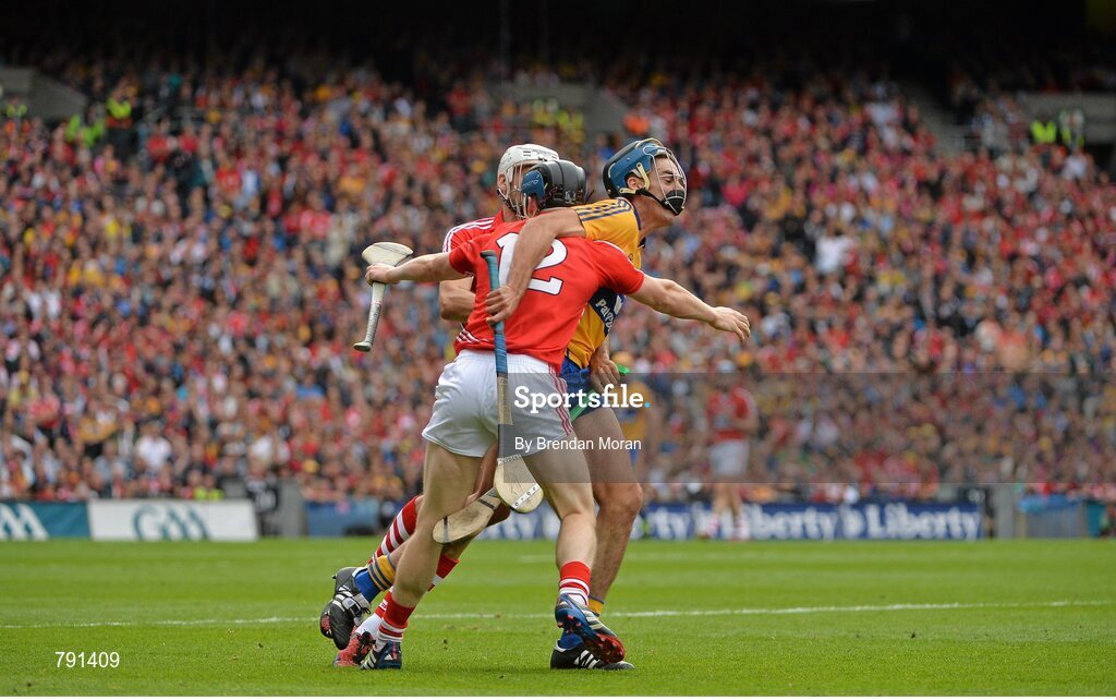 8 September 2013; Brendan Bugler, Clare, in action against Pa Cronin and Conor Lehane, 12, Cork. GAA Hurling All-Ireland Senior Championship Final, Cork v Clare, Croke Park, Dublin. Picture credit: Brendan Moran / SPORTSFILE