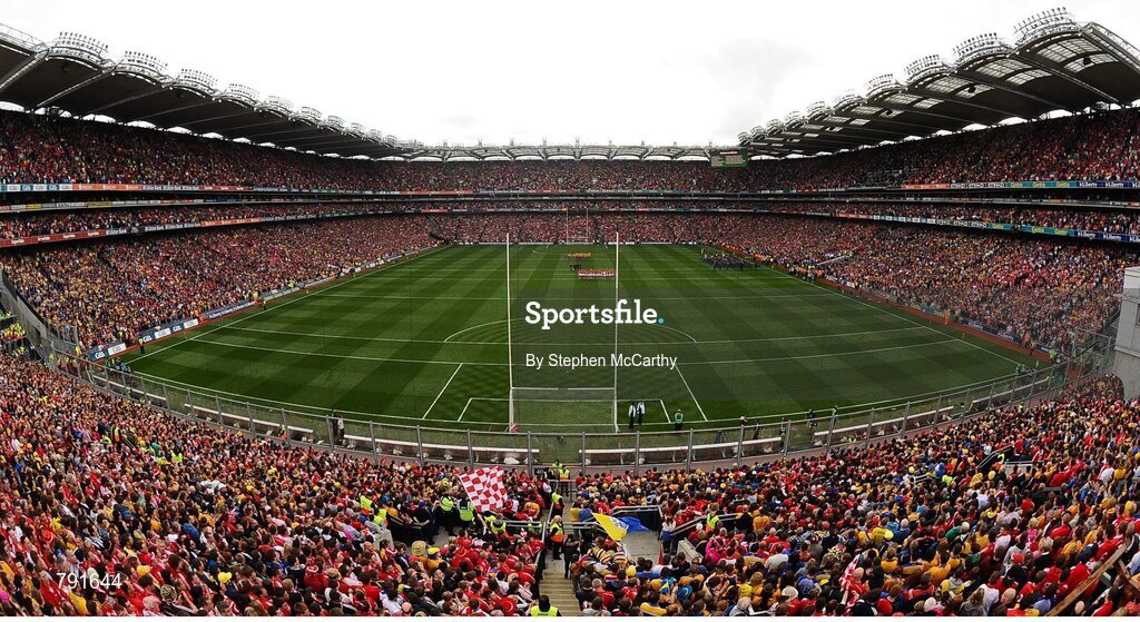 8 September 2013; A general view of Croke Park during the national anthem. GAA Hurling All-Ireland Senior Championship Final, Cork v Clare, Croke Park, Dublin. Picture credit: Stephen McCarthy / SPORTSFILE