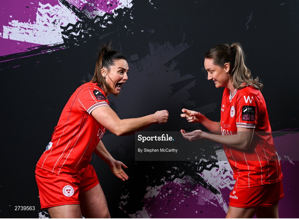 21 February 2024; Jemma Quinn, left, and Rachel Graham during a Shelbourne FC squad portraits at Tolka Park in Dublin. Photo by Stephen McCarthy/Sportsfile