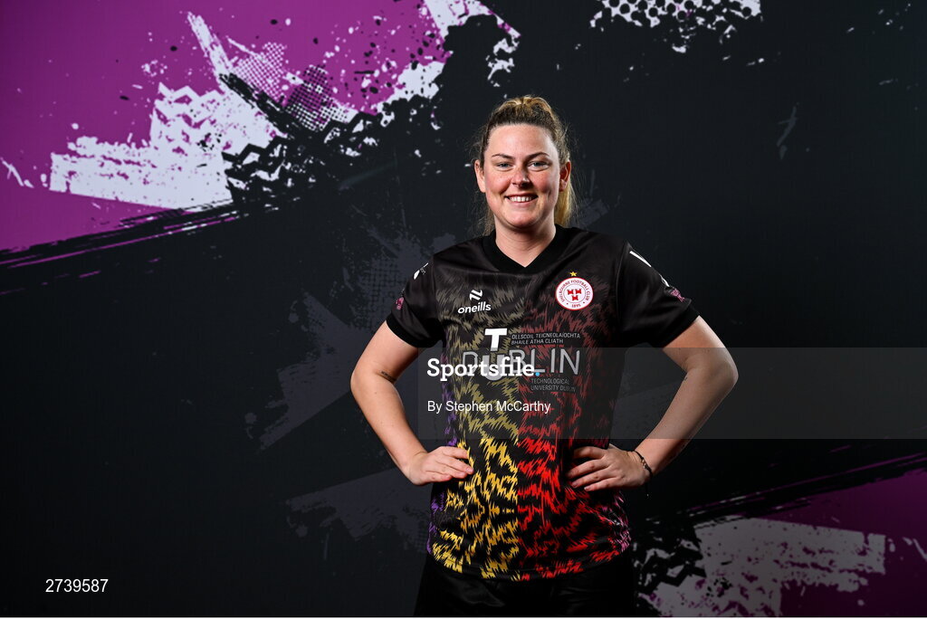 21 February 2024; Goalkeeper Amanda McQuillan poses for a portrait during a Shelbourne FC squad portraits at Tolka Park in Dublin. Photo by Stephen McCarthy/Sportsfile