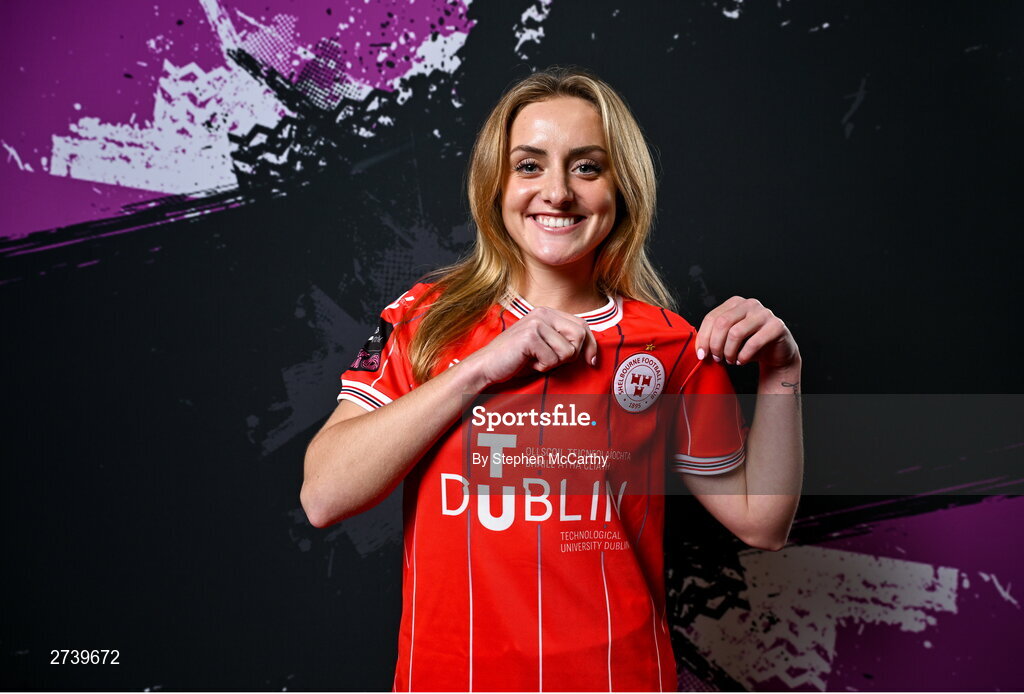 21 February 2024; Maggie Pierce poses for a portrait during a Shelbourne FC squad portraits at Tolka Park in Dublin. Photo by Stephen McCarthy/Sportsfile