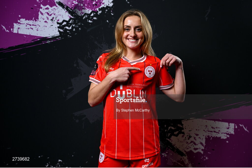 21 February 2024; Maggie Pierce poses for a portrait during a Shelbourne FC squad portraits at Tolka Park in Dublin. Photo by Stephen McCarthy/Sportsfile