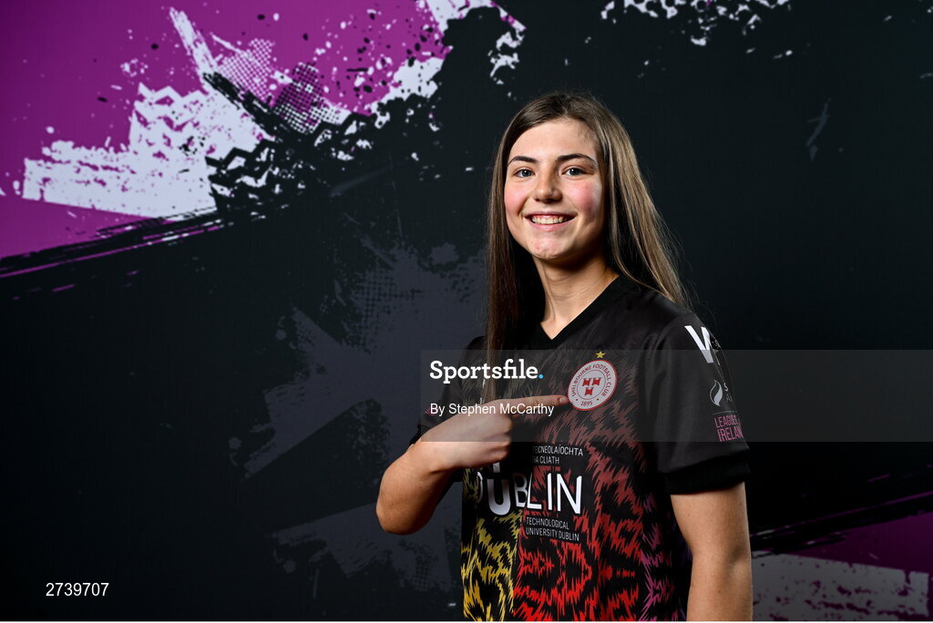 21 February 2024; Goalkeeper Caoimhe Magee poses for a portrait during a Shelbourne FC squad portraits at Tolka Park in Dublin. Photo by Stephen McCarthy/Sportsfile