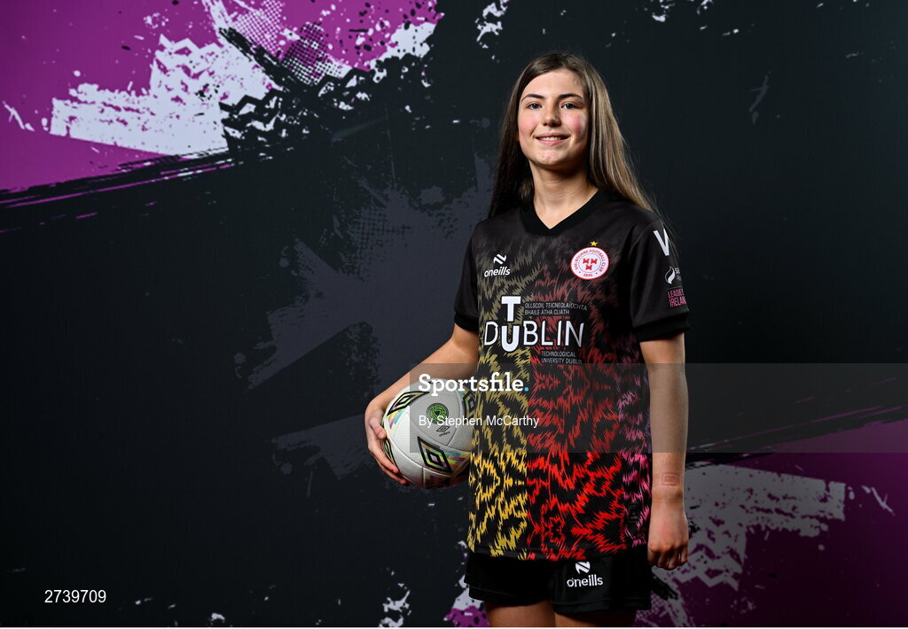 21 February 2024; Goalkeeper Caoimhe Magee poses for a portrait during a Shelbourne FC squad portraits at Tolka Park in Dublin. Photo by Stephen McCarthy/Sportsfile