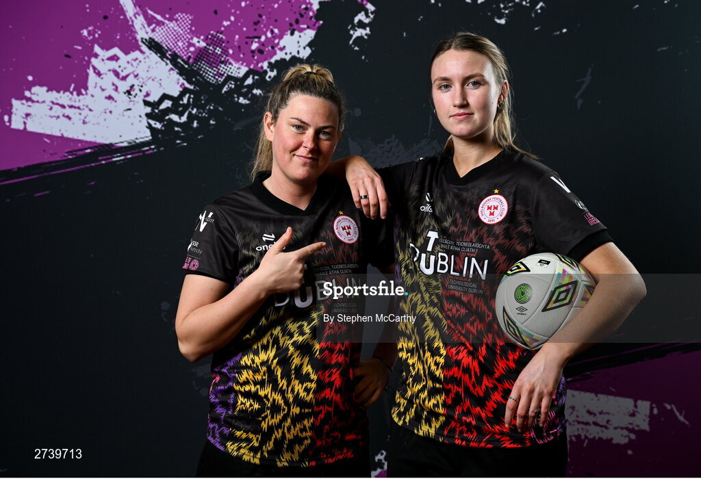 21 February 2024; Goalkeepers Amanda McQuillan and Courtney Maguire, right, during a Shelbourne FC squad portraits at Tolka Park in Dublin. Photo by Stephen McCarthy/Sportsfile