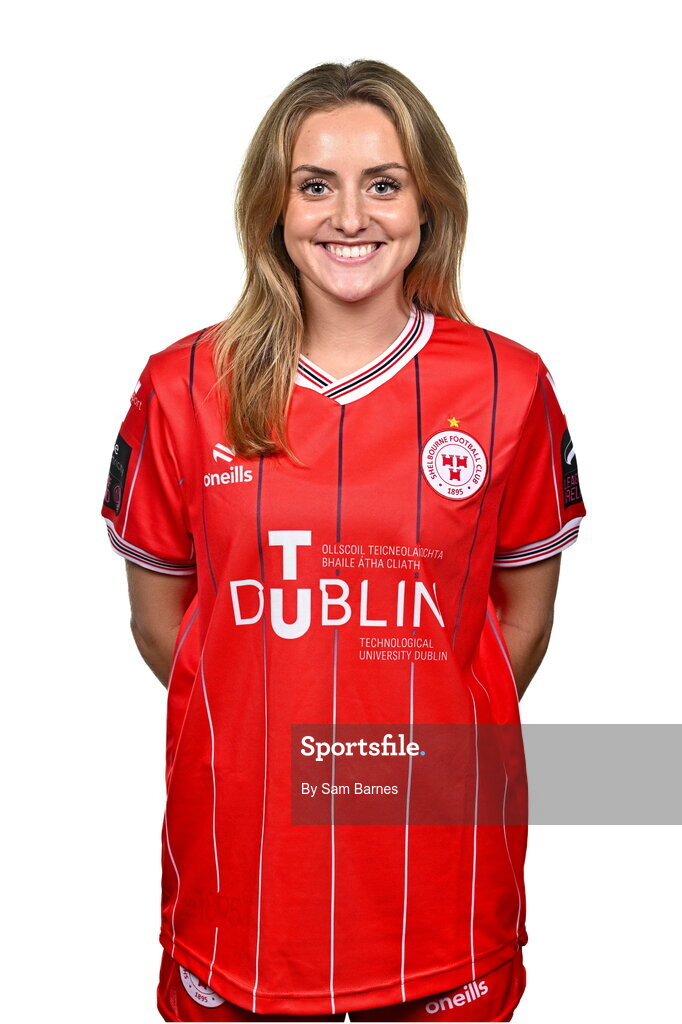 21 February 2024; Maggie Pierce poses for a portrait during a Shelbourne FC squad portraits at Tolka Park in Dublin. Photo by Sam Barnes/Sportsfile