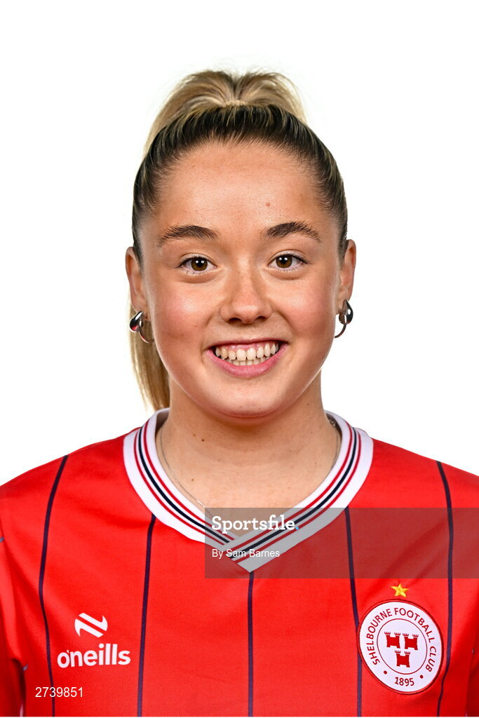 21 February 2024; Nadine Clare poses for a portrait during a Shelbourne FC squad portraits at Tolka Park in Dublin. Photo by Sam Barnes/Sportsfile