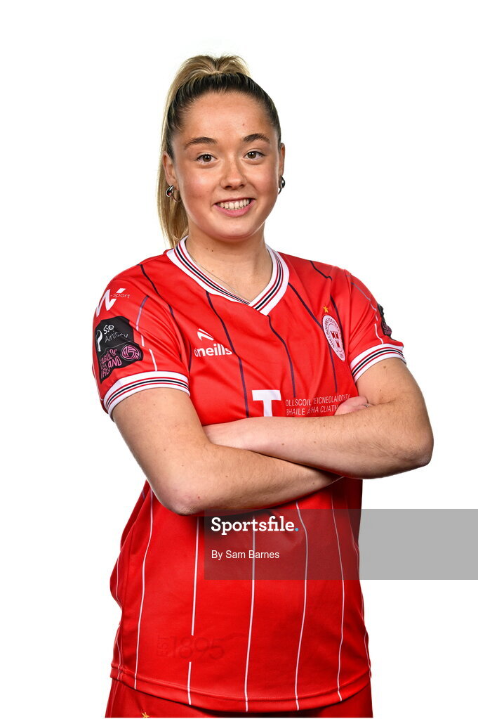 21 February 2024; Nadine Clare poses for a portrait during a Shelbourne FC squad portraits at Tolka Park in Dublin. Photo by Sam Barnes/Sportsfile