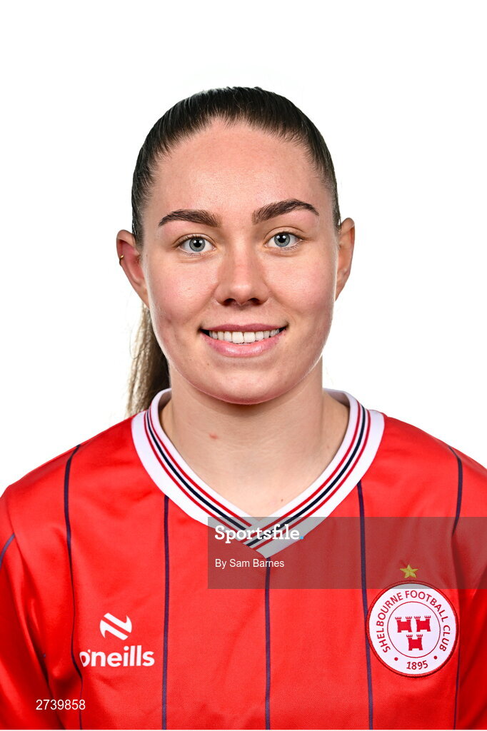 21 February 2024; Leah Doyle poses for a portrait during a Shelbourne FC squad portraits at Tolka Park in Dublin. Photo by Sam Barnes/Sportsfile