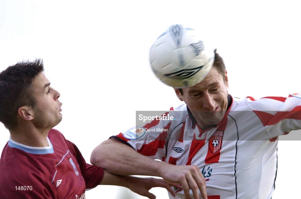 23 July 2004; Clive Delaney, Derry City, in action against  Barry Moran, Galway United. FAI Carlsberg Cup, Second Round, Galway United v Derry City, Terryland Park, Galway. Picture credit; David Maher / SPORTSFILE
